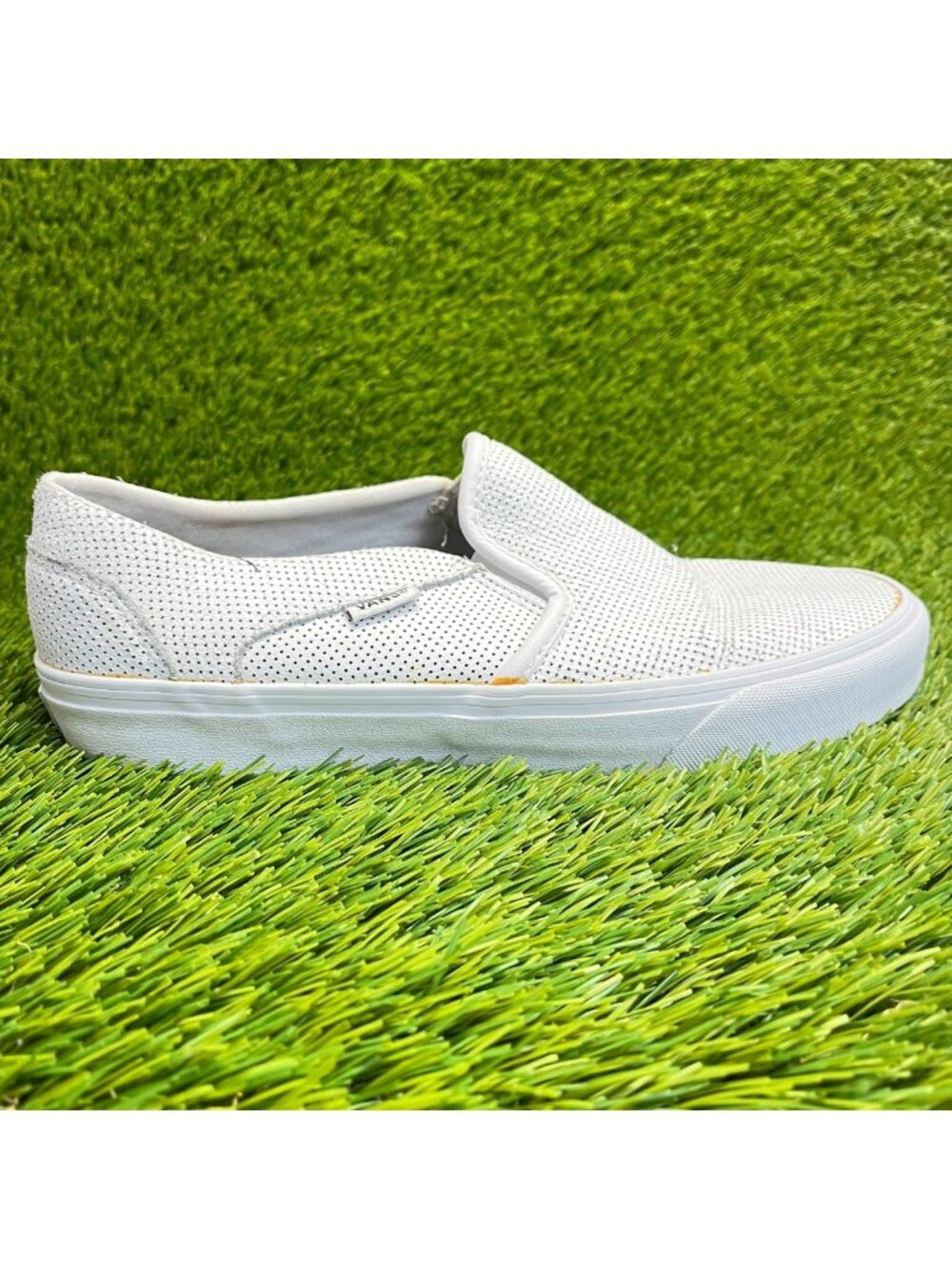 Vans‎ Asher Classic Slip-On Womens Size 9.5 White Athletic Skate Shoes Sneakers